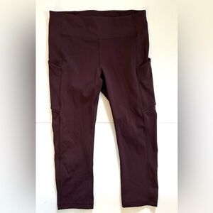 Lululemon Deep Burgundy Capri Athletic Pants with Pockets, size 8